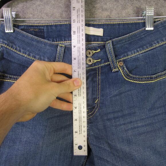 Levis Denim Bermuda Shorts Womens 6 Blue Cuffed Jean Mid Rise Casual Summer - Picture 5 of 7